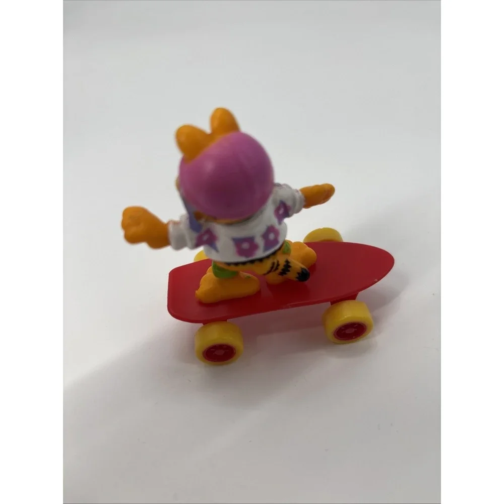 Vintage McDonald's happy meal toy Garfield‎ Skateboard Figure Collectible 1980s